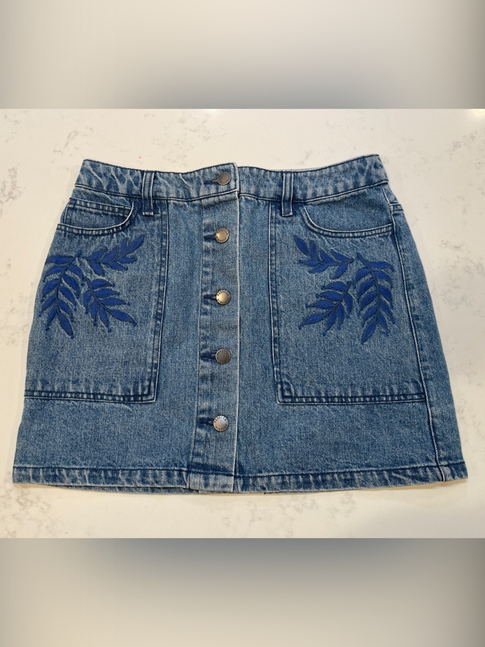 NWT REBECCA MINKOFF Blue Embroidered Denim Jean Skirt Size 27